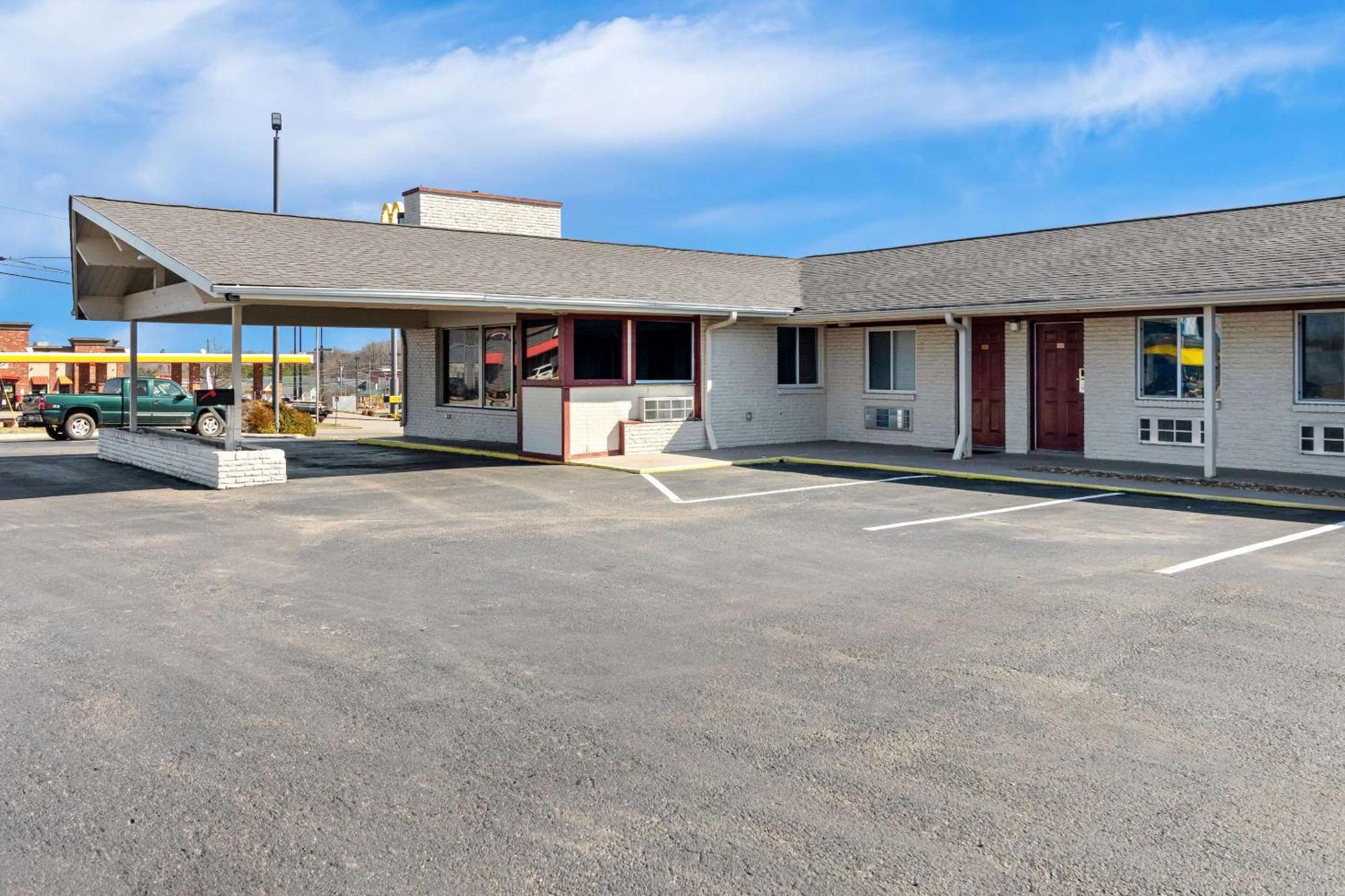 Rodeway Inn Диксън Екстериор снимка