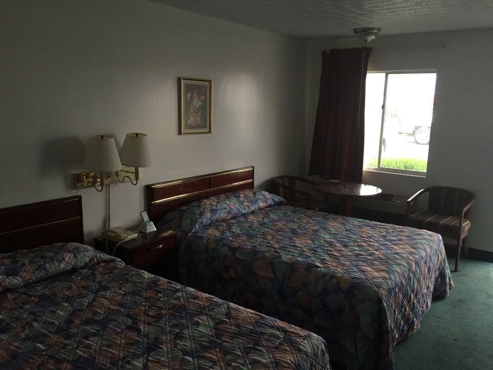 Rodeway Inn Диксън Екстериор снимка